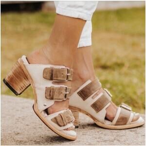 Freebird Quincy cream tan leather adjustable buckles block heel Size 9